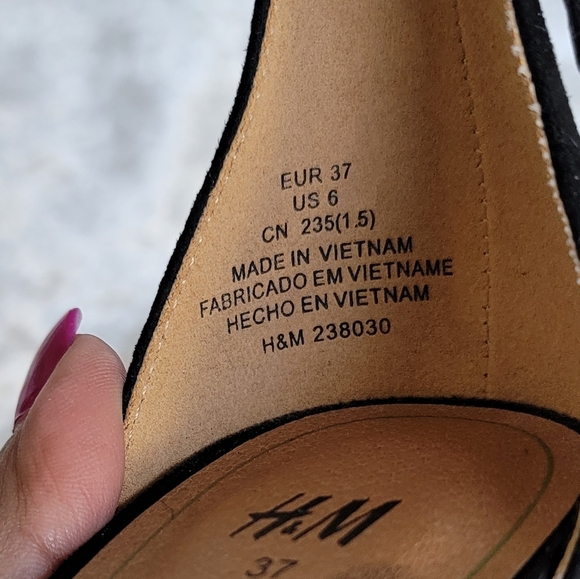 H&M Black Black Suede Cork Wedge Sandals - Picture 7 of 8